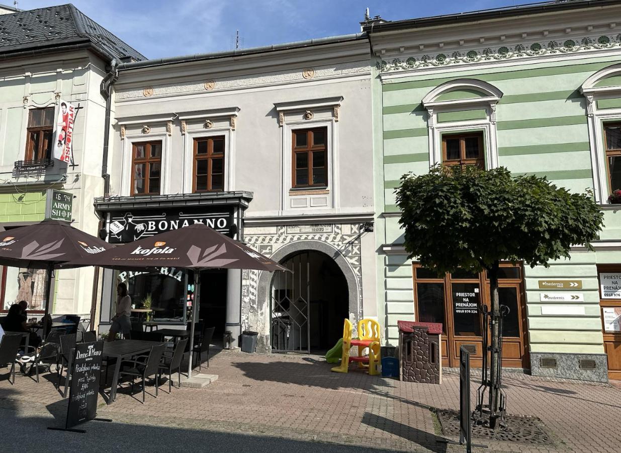 Old Town Apt. A/C And Parking Banska Bystrica Luaran gambar