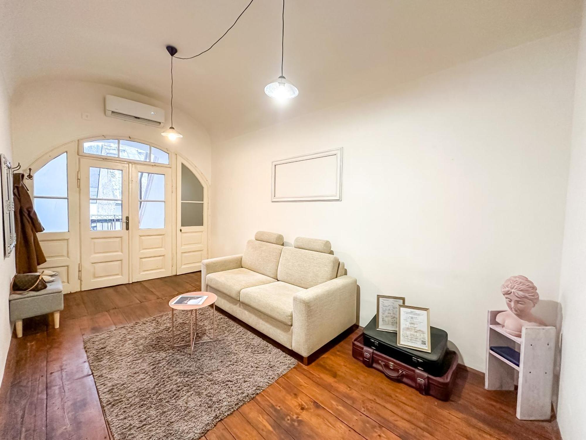 Old Town Apt. A/C And Parking Banska Bystrica Luaran gambar